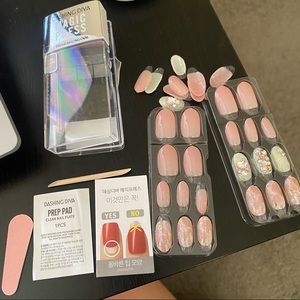 Dashing Diva Magic Press Pedi